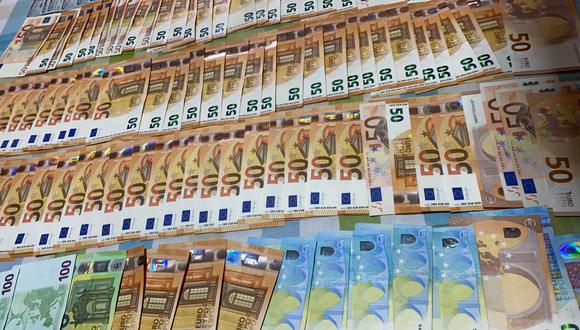 La Policía incautó a la banda criminal US$24 mil y más de 5 mil euros. (Foto: PNP)