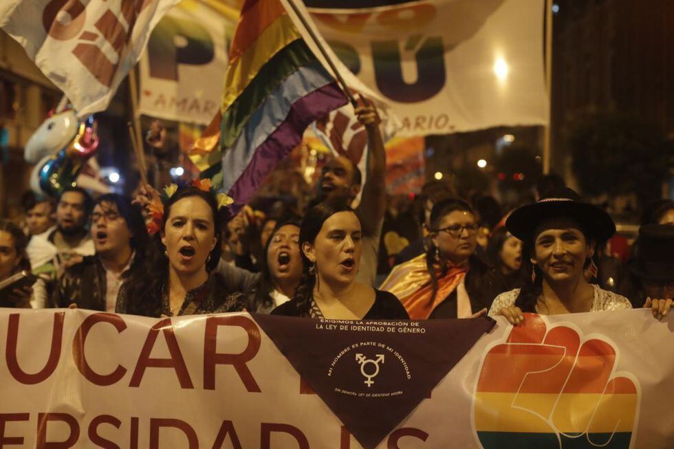 Verónika Mendoza, lideresa de Nuevo Perú, ha participado con frecuencia en las marchas del orgullo gay o en protestas a favor de la comunidad LGTBIQ. (Foto: El Comercio)