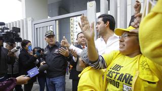 Urresti y Castañeda Pardo protagonizan incidente tras sorteo de debate