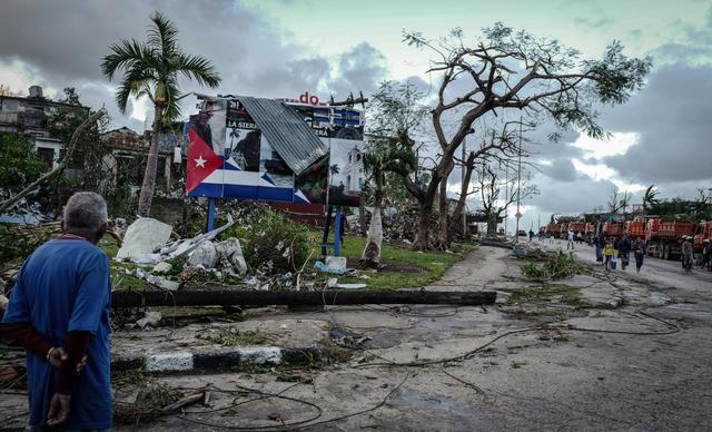 Casi 5.000 personas permanecen evacuadas en La Habana tras intenso tornado. Foto: AFP