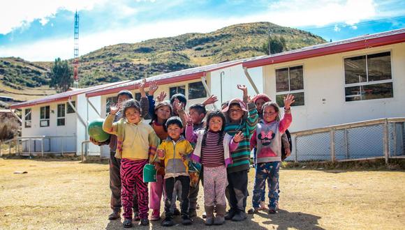 El ministro Ricardo Cuenca indicó que las clases presenciales en las aulas podrían reiniciarse después del 15 de abril si las condiciones epidemiológicas lo permiten. (Foto: El Comercio)