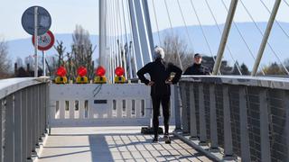 El Puente de Europa, una frontera controlada entre Francia y Alemania por el coronavirus | FOTOS