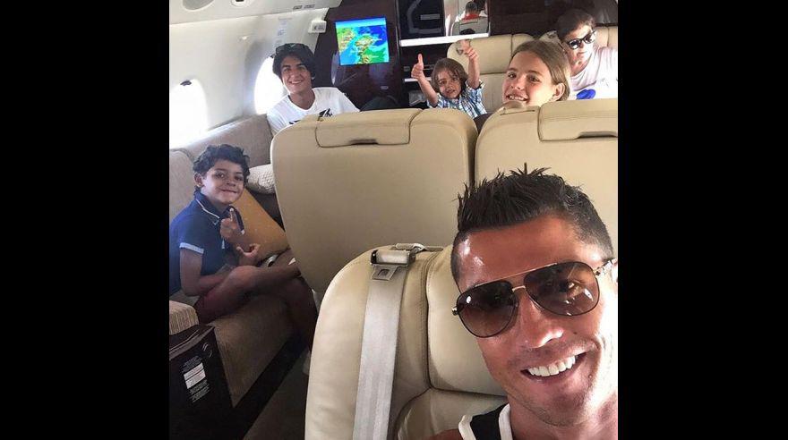Las mejores fotos de Cristiano Ronaldo luego de ganar la Euro - 7