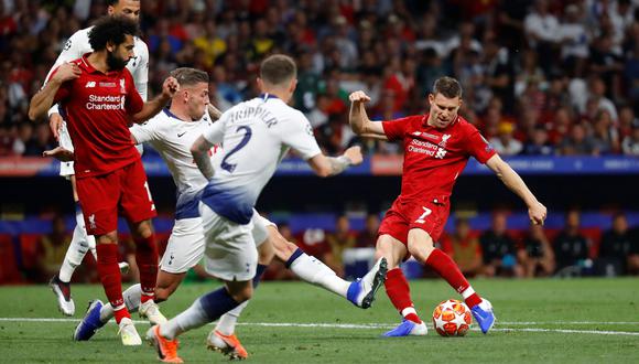Liverpool vs. Tottenham EN VIVO: Milner y el remate que pudo ser el 2-0 tras gran jugada de Mané | VIDEO. (Foto: AFP)