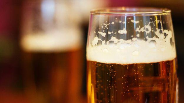 La falta de ortografía en una marca de cerveza que terminó en un doble negocio frustrado. (Foto: Getty Images)