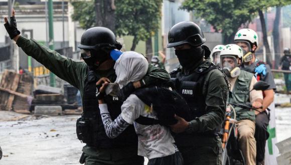 Venezuela: Protestas dejan 791 detenidos, 5 son menores de edad acusados de terrorismo. (AFP)