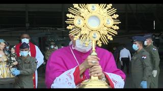 Coronavirus: Arzobispo panameño da ofrenda de ramos desde helicóptero