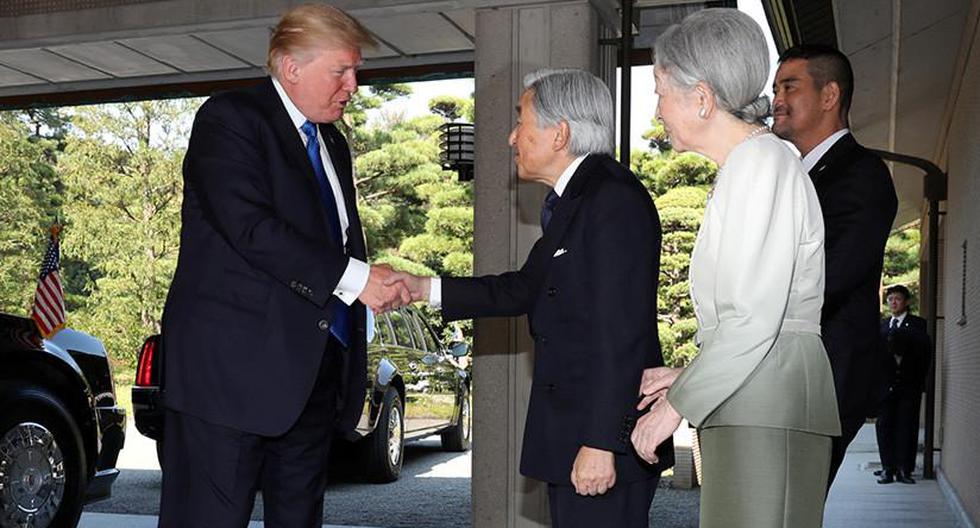Donald Trump no se inclinó ante el emperador japonés Akihito al encontrarse con él este lunes en el marco de su visita al país asiático. (Foto: EFE)