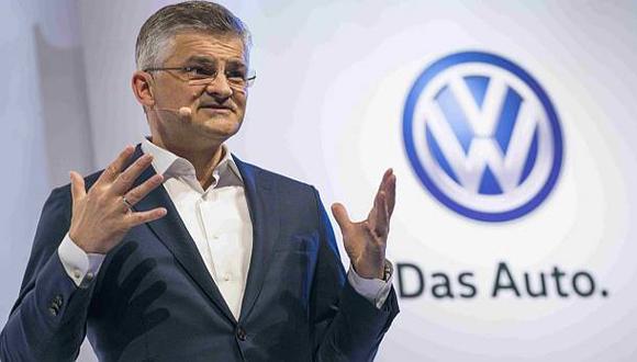 CEO de Volkswagen en EE.UU. sorprendió con renuncia del cargo