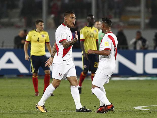 From GOL Caracol of Colombia they were outraged as the referee Sandro Ricci validated Paolo Guerrero's goal when it was indicated that it was an indirect kick.  (Photo: Getty Images)