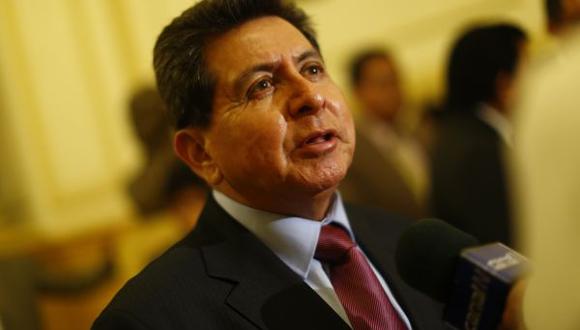 Caso Ecoteva: José León cree "exagerado" que Fiscalización debata sus conclusiones mañana