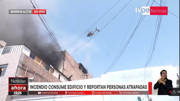 TROME | El impactante rescate de un hombre atrapado en incendio en Cercado de Lima (Video: TV Perú)