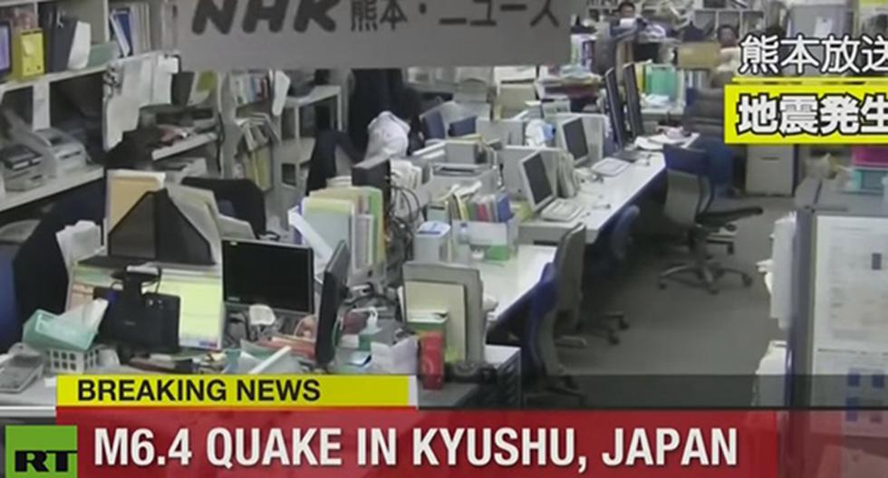 Imágenes difundidas por la TV de Japón muestran los edificios balanceándose. (Foto: Captura euronews)