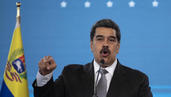 El presidente de Venezuela, Nicolás Maduro, hace un gesto durante una conferencia de prensa en el Palacio Presidencial de Miraflores en Caracas el 17 de febrero de 2021. (Foto: Yuri CORTEZ / AFP)