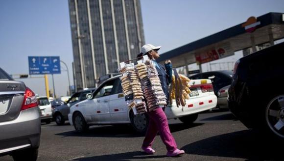 Por cada trabajador formal en la zona urbana, hay dos trabajadores informales, según información de INEI.