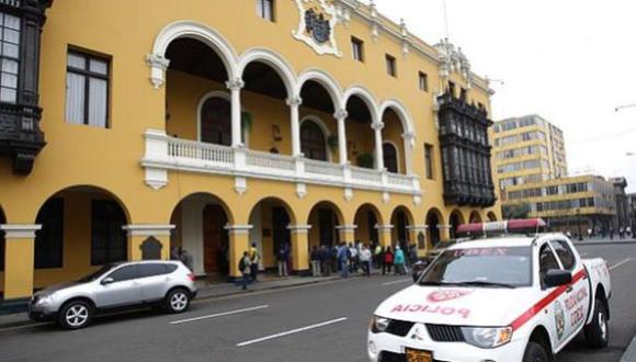Venezolano con aparato de "chuponeo" detenido en Plaza de Armas