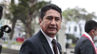 Vladimir Cerrón: fiscalía pide 36 meses de prisión preventiva para el líder de Perú Libre