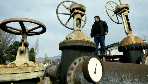¿Guerra del gas? Ucrania suspende pago a Rusia por suministros