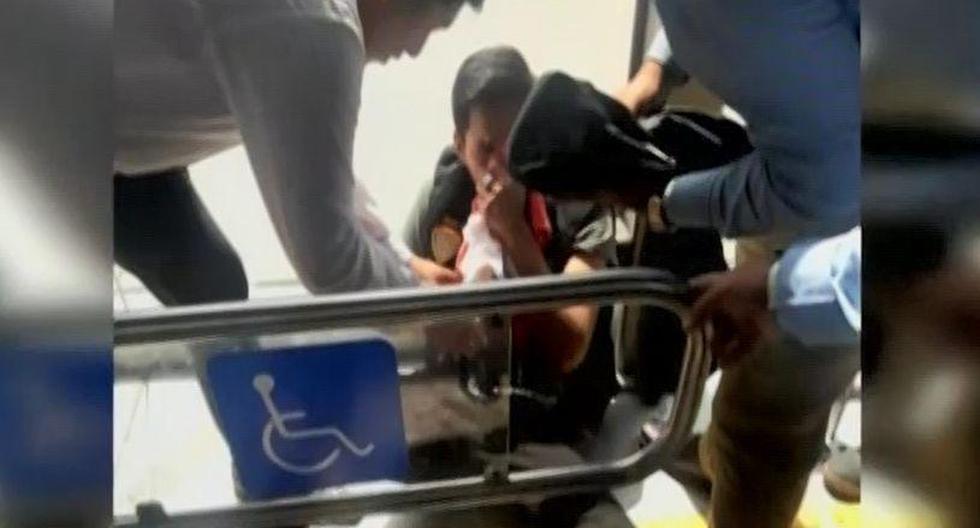 El suboficial fue llevado al hospital Augusto B. Leguía, en el Rímac. (Foto: Captura/América Noticias)