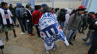 Alianza Lima: hinchas íntimos realizan largas colas para conseguir entradas