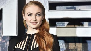 Sophie Turner reveló que se enamora "del alma y no del género" | FOTOS