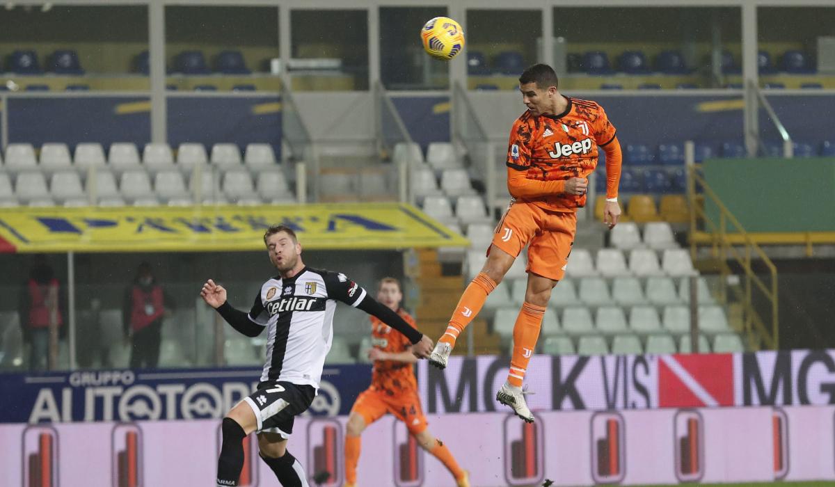 Cristiano Ronaldo anotó el 2-0 de la Juventus sobre Parma por Serie A | Foto: EFE