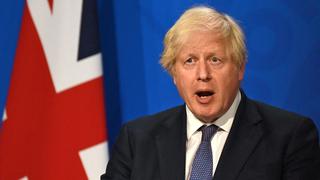 Boris Johnson dice que es “muy probable” que lo peor de pandemia haya quedado atrás en el Reino Unido