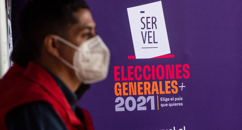 Unos 15 millones de chilenos están habilitados para votar en los comicios del domingo 21 de noviembre. El sufragio es voluntario y se espera un alto ausentismo. (Photo by ERNESTO BENAVIDES / AFP)