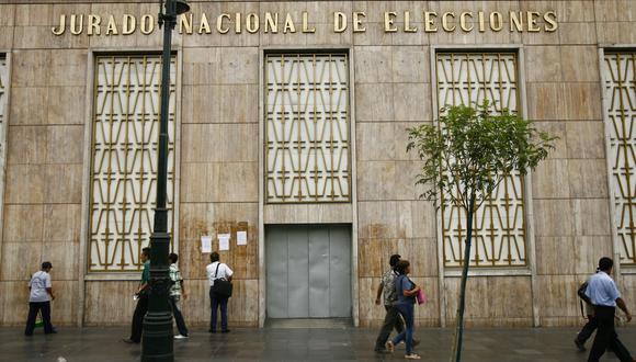 El órgano electoral deberá determinar la fecha y modalidad de entrega de las credenciales a los nuevos congresistas de Fuerza Popular. (Foto archivo El Comercio)