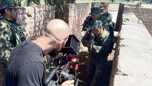 El documental recrea la preparación del comando Chavín de Huántar para el rescate.