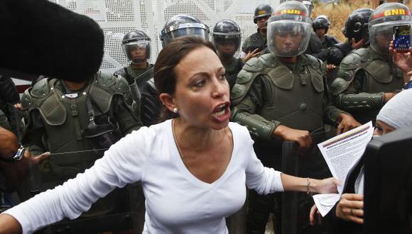 Venezuela: Chavismo busca la destitución de diputada Machado