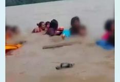 Loreto: rescatan a familia de diez personas tras naufragar en el río Ucayali