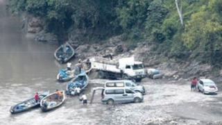 Mineros ilegales usan río Inambari para burlar controles