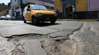 Huecos en las calles: pistas del Centro fueron refaccionadas a medias por el Concejo de Lima