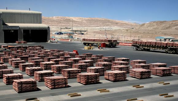 El cobre de la LME tendría que repuntar a US$9.225 para evitar pérdidas adicionales. (Foto: AFP)