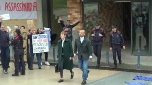 España: Dani Alves sale de prisión tras pagar un millón de euros de fianza