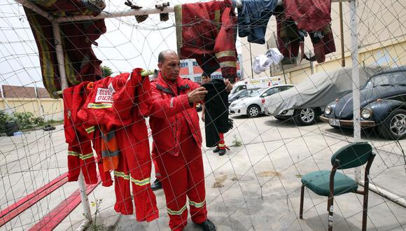 Los bomberos y su sacrificada labor se han visto envueltas en enfrentamientos internos. (Archivo El Comercio)