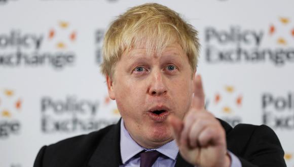 Boris Johnson alerta del "error desastroso" que supondría frenar el brexit. (EFE).
