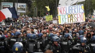 Marchas en Francia por cuarta semana seguida contra medidas anticovid-19