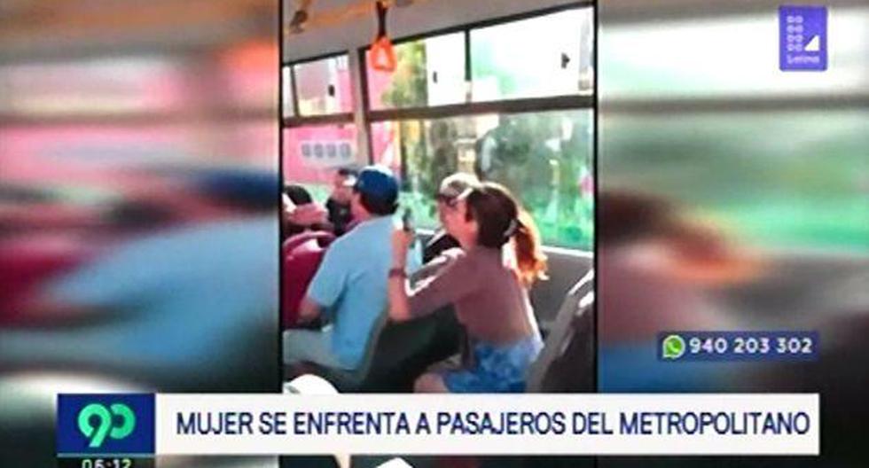 Una mujer es protagonista de un video en el cual insulta a pasajeros del Metropolitano(Captura: Latina)