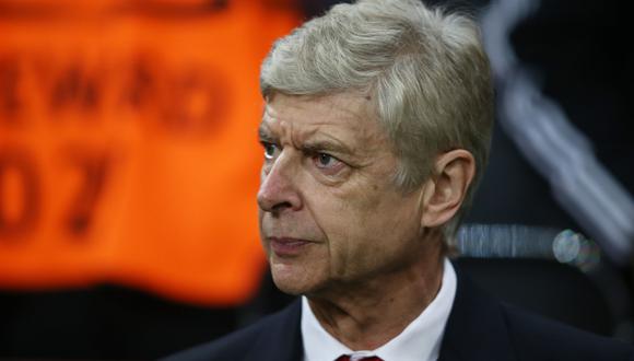 La cadena británica BBC aseguró que la directiva del Arsenal llegó a un acuerdo con Arsene Wenger para renovar su contrato por dos temporadas más. (Foto: AFP)