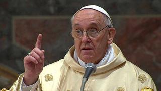 Francisco pidió que cuestionado cardenal no visite basílica en el Vaticano