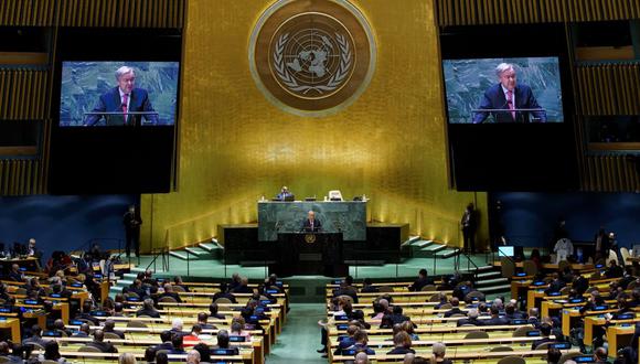 Un minuto de silencio en la apertura de la Asamblea General de la ONU por Ucrania. (EDUARDO MUNOZ ALVAREZ / POOL / AFP).
