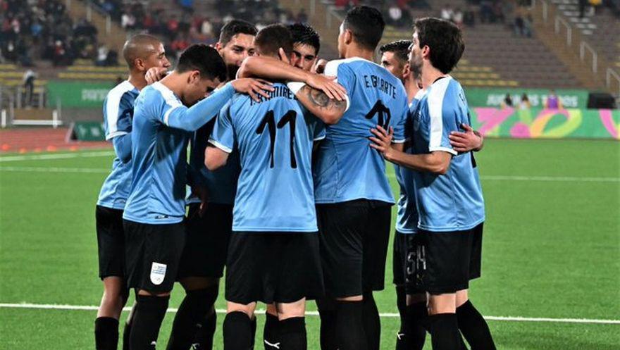 Uruguay ganó 3-0 a Honduras y pasó como primero del grupo B del fútbol masculino en Lima 2019 | VIDEO. (Foto: AFP)
