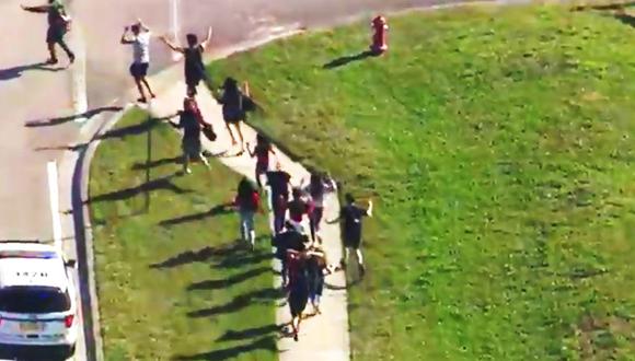 YouTube: Los primeros videos del tiroteo en una escuela de Florida. (Foto: Captura)