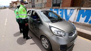 Taxistas recolectan víveres para colegas más afectados en cuarentena y piden volver a laborar en Cusco