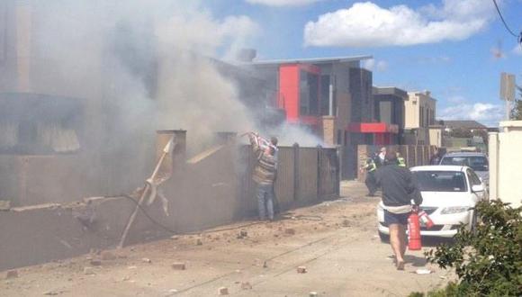 Avioneta choca en zona residencial de Melbourne