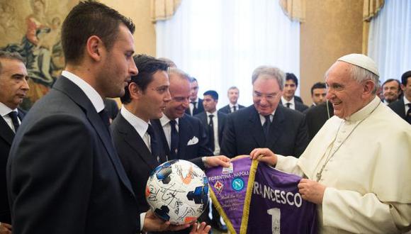 El Papa pide a futbolistas ser ejemplo dentro y fuera del campo