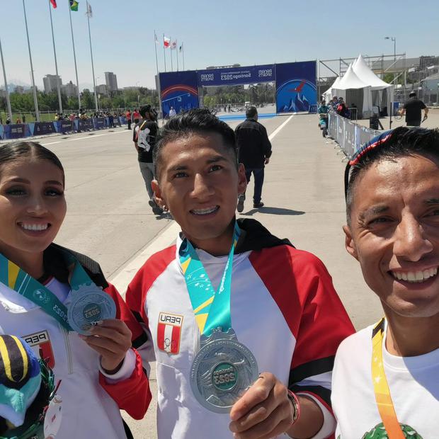 En Santiago 2023, Kimberly ganó la medalla de oro en 20km y la de plata en la maratón relevos, junto a César Rodríguez.