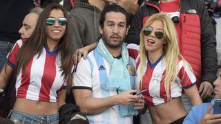 Argentina vs. Paraguay también se juega en las tribunas
